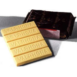 Valrhona Valrhona Ivoire 35% White Chocolate Couverture Bloc - 1kg 0140