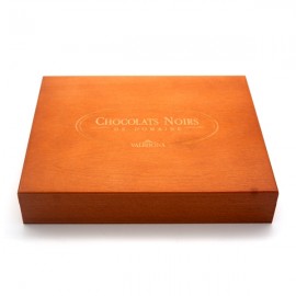 Valrhona Valrhona Noir de Domaine Nostalgic Wooden Gift Box - 6 pc - 420 grams