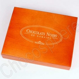 Valrhona Chocolats Noir de Domaine - Plantation Bar Gift Box